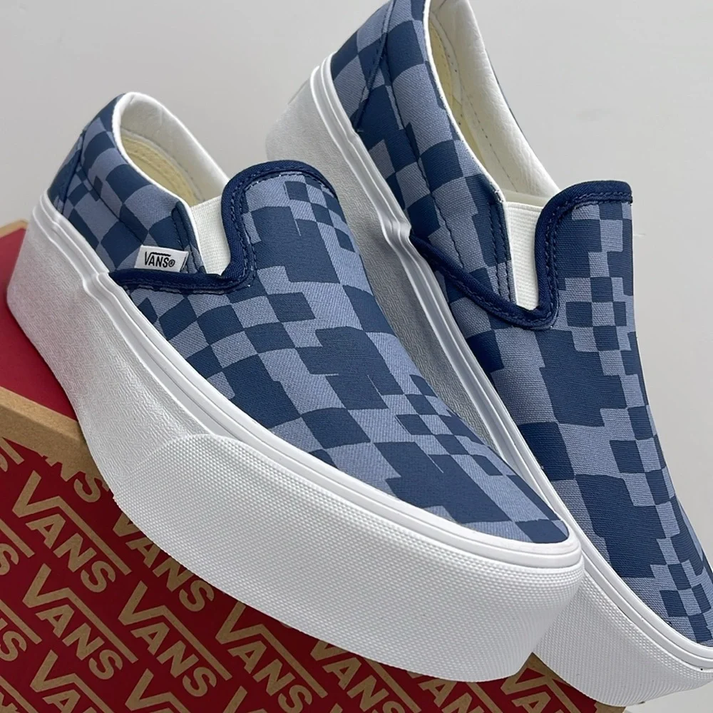 Vans WMNS Blue Checkered Classic Slip-On Sneakers Platforms Multi Check Blue